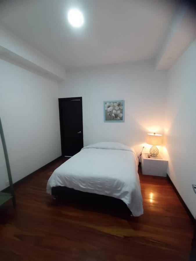 Hotel Colonial Andino - Parque Principal De Pitalito Buitenkant foto