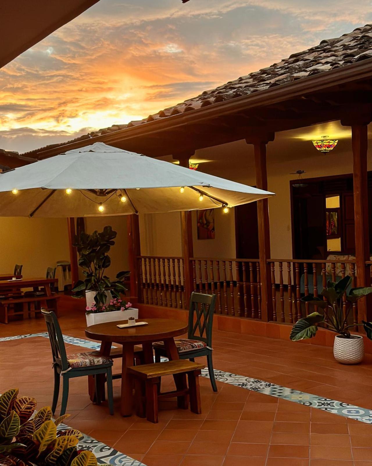 Hotel Colonial Andino - Parque Principal De Pitalito Buitenkant foto